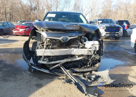 2021 Toyota Highlander Hybrid Le z USA, uszkodzony, nr VIN 5TDBBRCH1MS536712